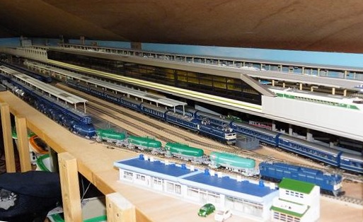 ���b�N�V�b�v�E�J���^�[�r��