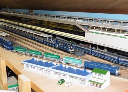 ���b�N�V�b�v�E�J���^�[�r��