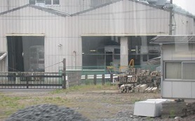 ���b�N�V�b�v�E�J���^�[�r��