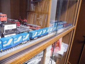 ���b�N�V�b�v�E�J���^�[�r��