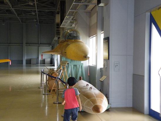 ���b�N�V�b�v�E�J���^�[�r��