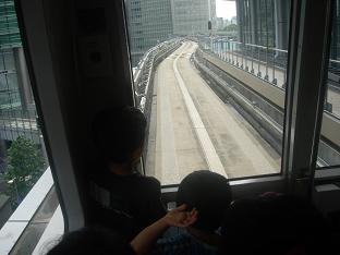 ���b�N�V�b�v�E�J���^�[�r��