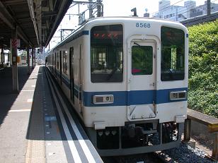 ���b�N�V�b�v�E�J���^�[�r��