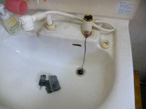 ���b�N�V�b�v�E�J���^�[�r��