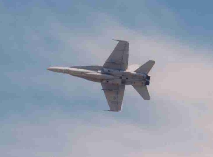 ���b�N�V�b�v�E�J���^�[�r��