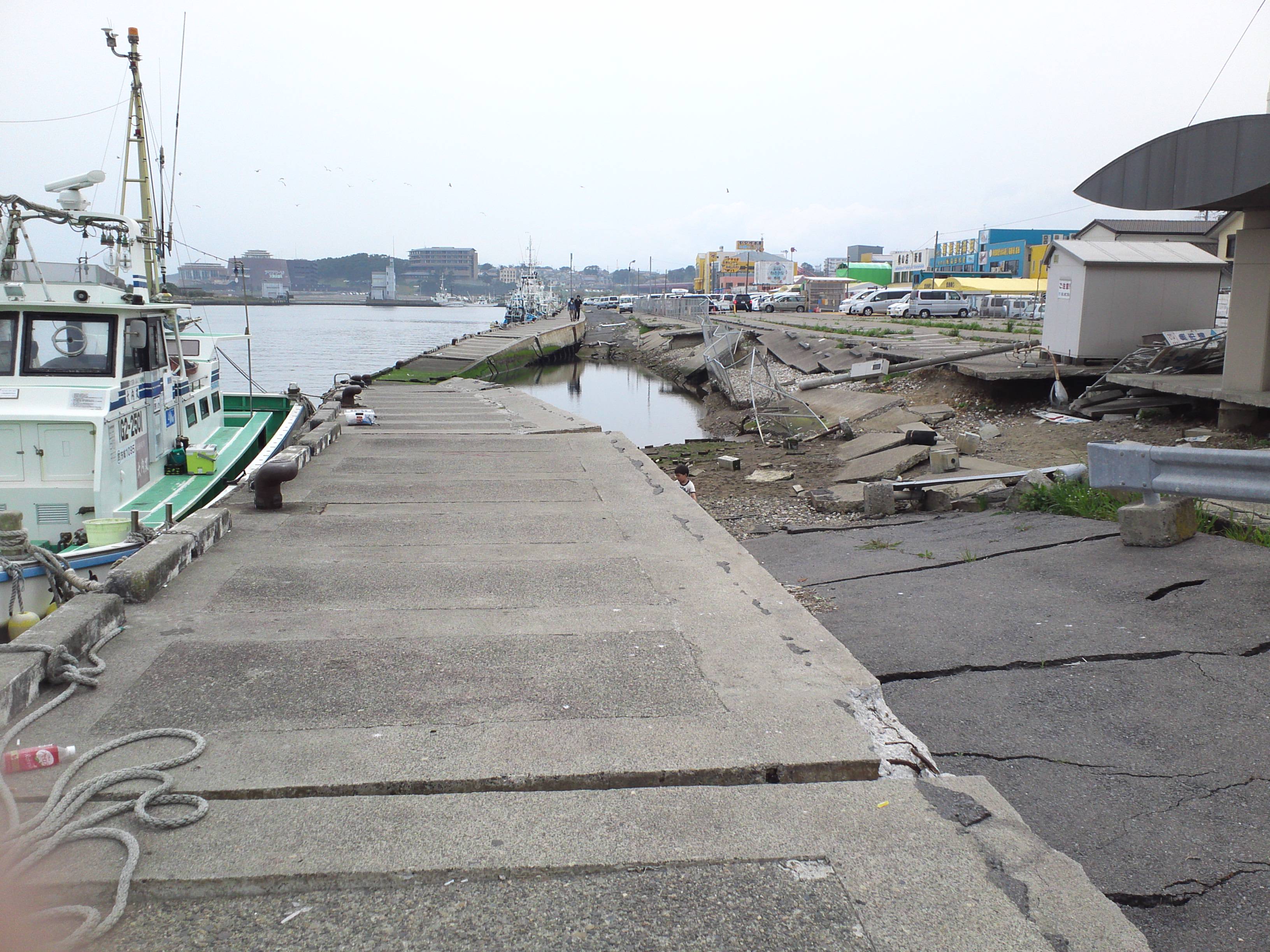 �ǂ��C�N�H�ȂɃX���H