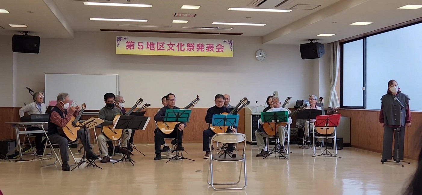 2025Ȗ؎s܃R~jeB[Z^[ՂɎQ@iHKjiM^[Nu@-Ȃ̖؃M^[tc-j