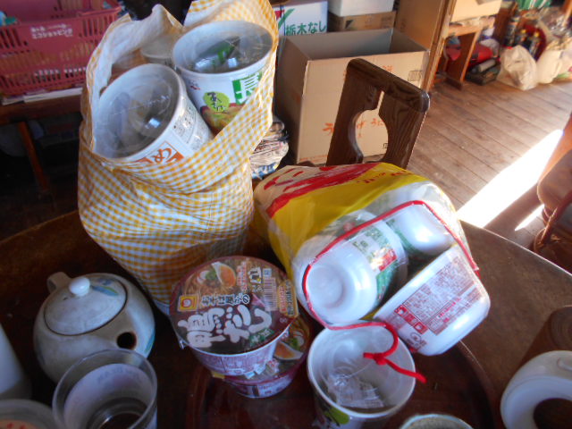 �Ԃǐ^�񒆂̗��ւ�