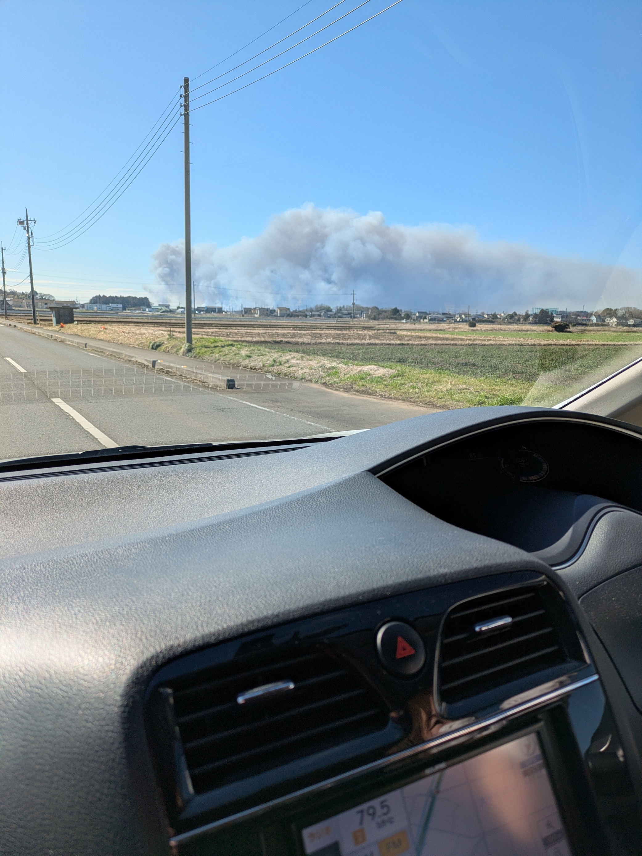 �Ԃǐ^�񒆂̗��ւ�