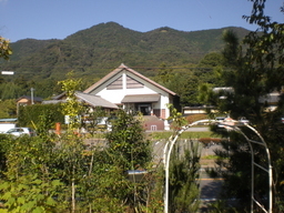 �Ԃǐ^�񒆂̗��ւ�