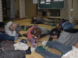 �Ԃǐ^�񒆂̗��ւ�