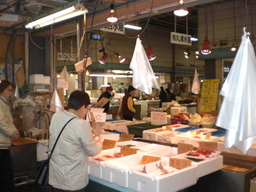 �Ԃǐ^�񒆂̗��ւ�