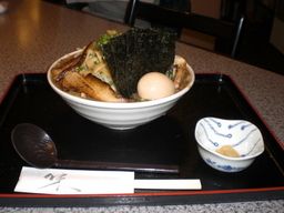 �Ԃǐ^�񒆂̗��ւ�