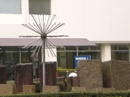 �Ԃǐ^�񒆂̗��ւ�