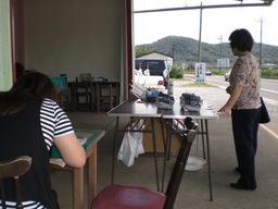 �Ԃǐ^�񒆂̗��ւ�