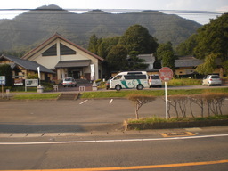 �Ԃǐ^�񒆂̗��ւ�