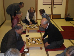 �Ԃǐ^�񒆂̗��ւ�