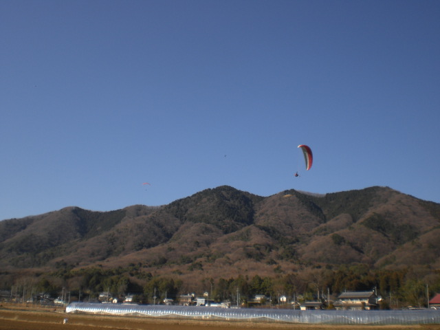 �Ԃǐ^�񒆂̗��ւ�