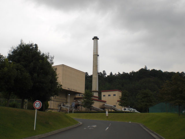 �Ԃǐ^�񒆂̗��ւ�