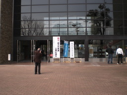 �Ԃǐ^�񒆂̗��ւ�