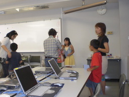 �Ԃǐ^�񒆂̗��ւ�