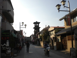 �Ԃǐ^�񒆂̗��ւ�