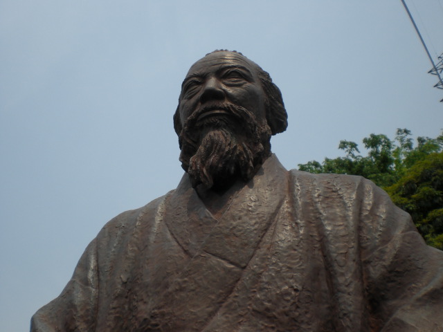 �Ԃǐ^�񒆂̗��ւ�