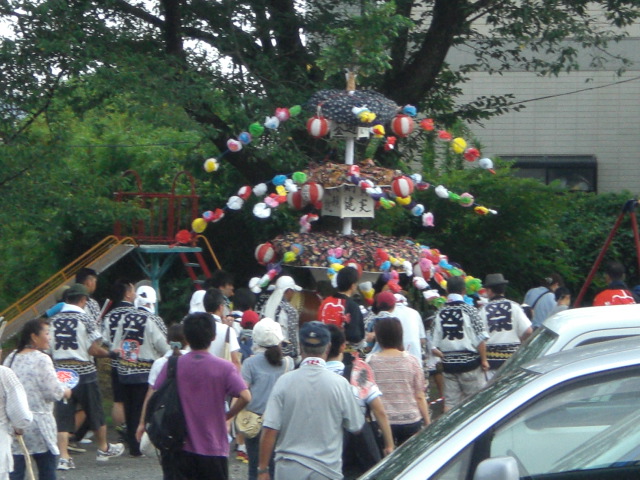 �Ԃǐ^�񒆂̗��ւ�