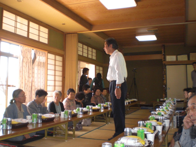 �Ԃǐ^�񒆂̗��ւ�