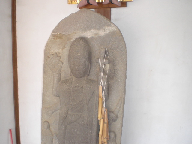 �Ԃǐ^�񒆂̗��ւ�