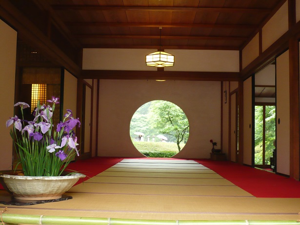 ���N���͎O���̓��I