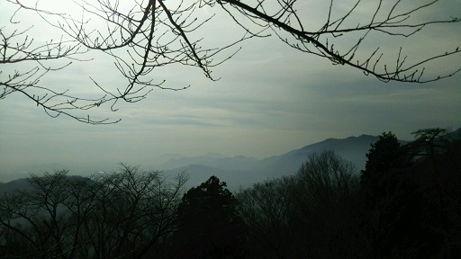 ���N���͎O���̓��I