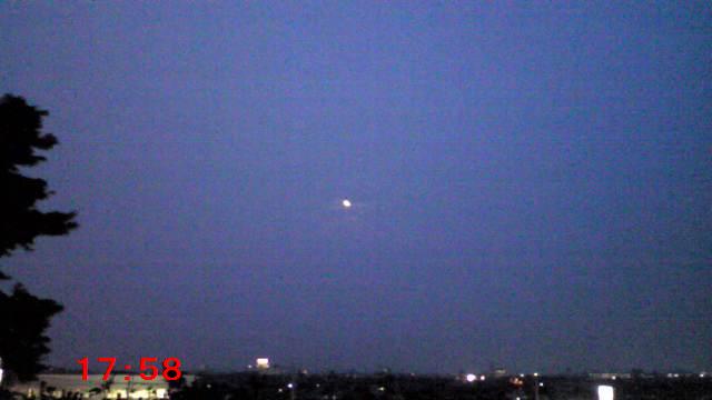 ���N���͎O���̓��I