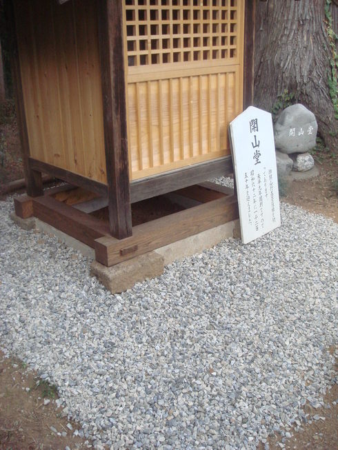 �{���Č����L