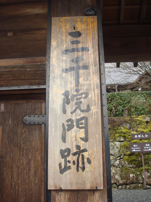 �{���Č����L