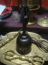 �{���Č����L