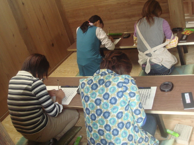 �{���Č����L