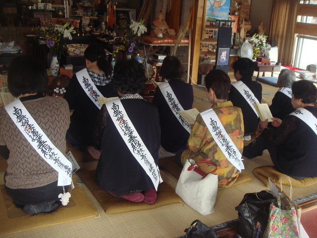 �{���Č����L