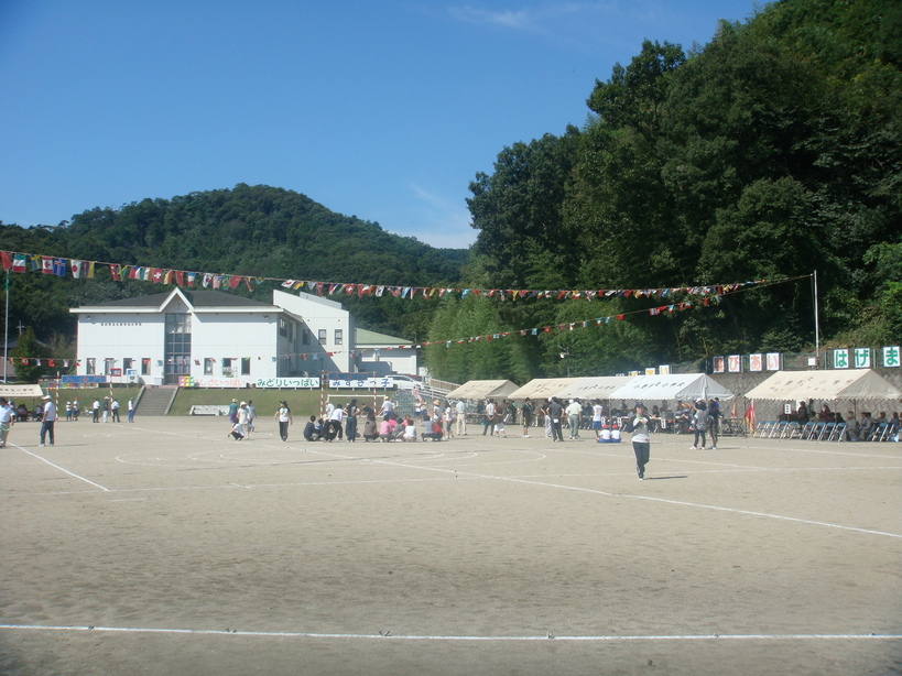 �{���Č����L