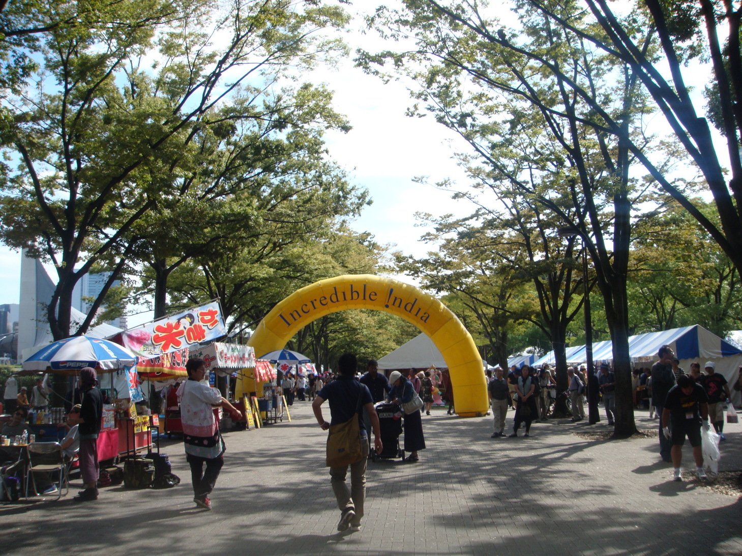 �{���Č����L