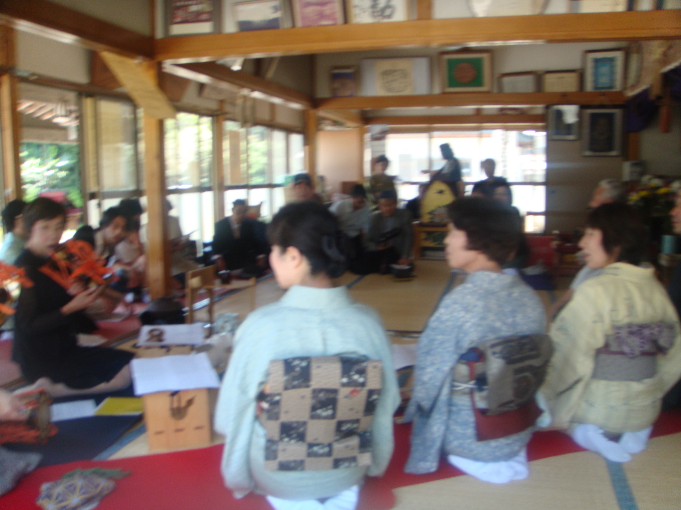 �{���Č����L