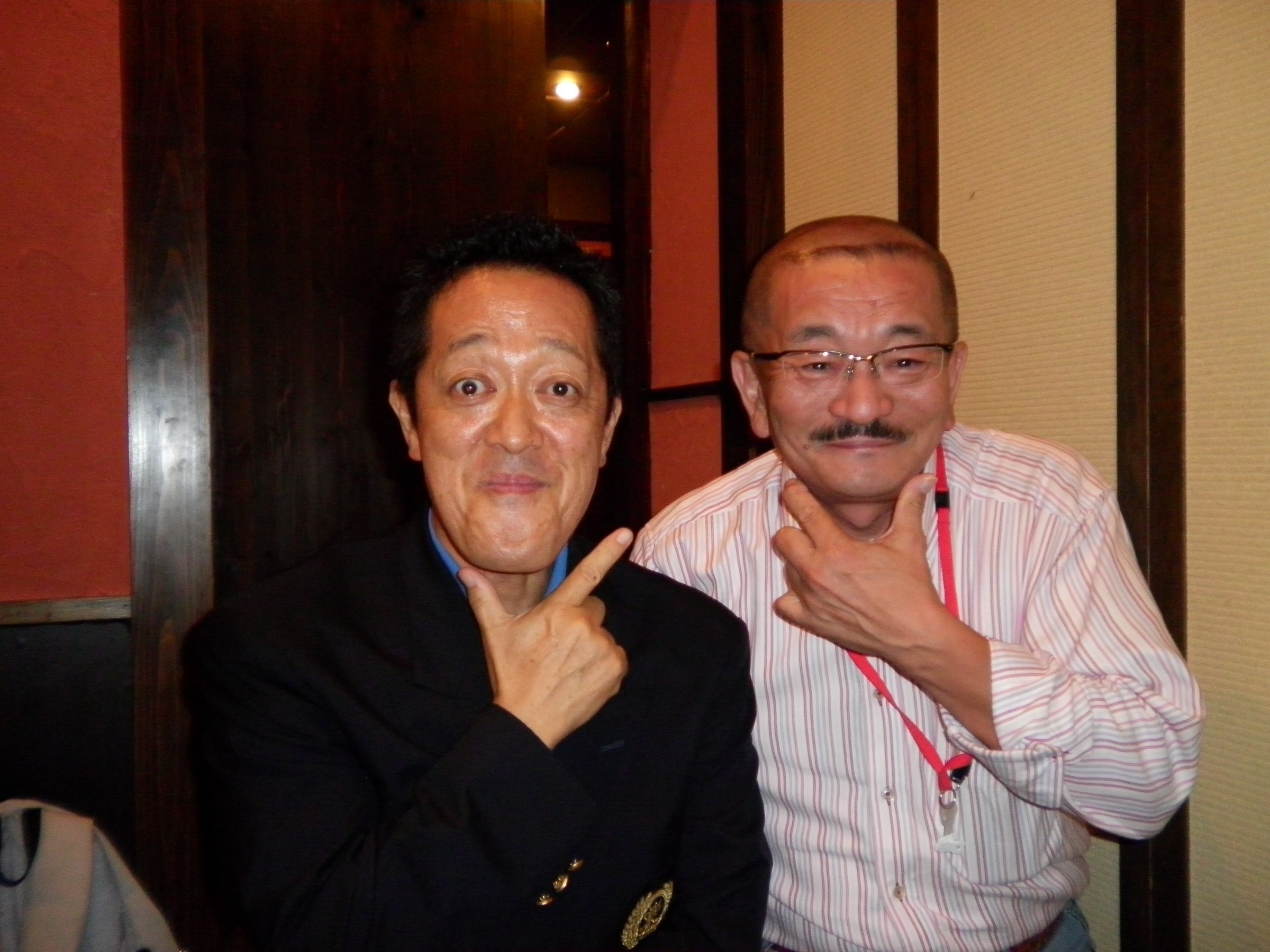 �A�g���d��@�Ȗ؉w�O�X