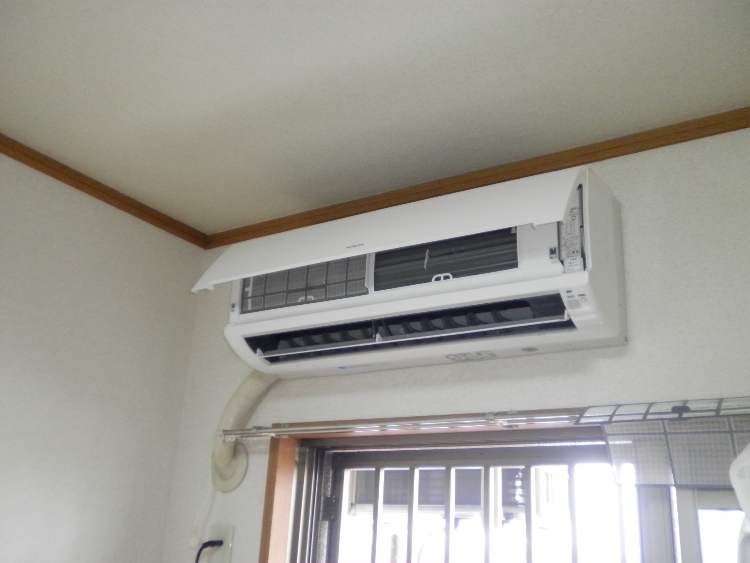 �A�g���d��@�Ȗ؉w�O�X