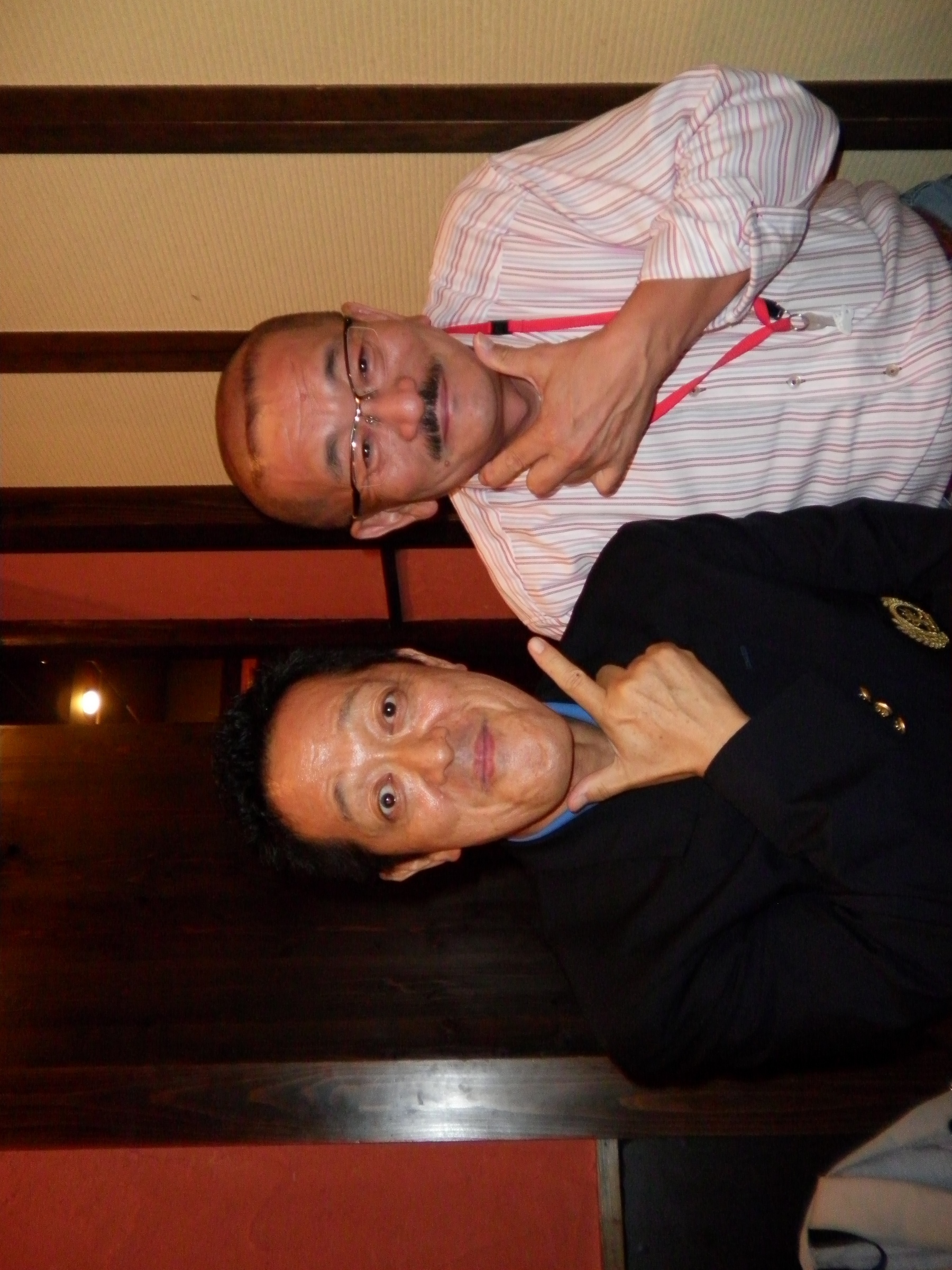 �A�g���d��@�Ȗ؉w�O�X