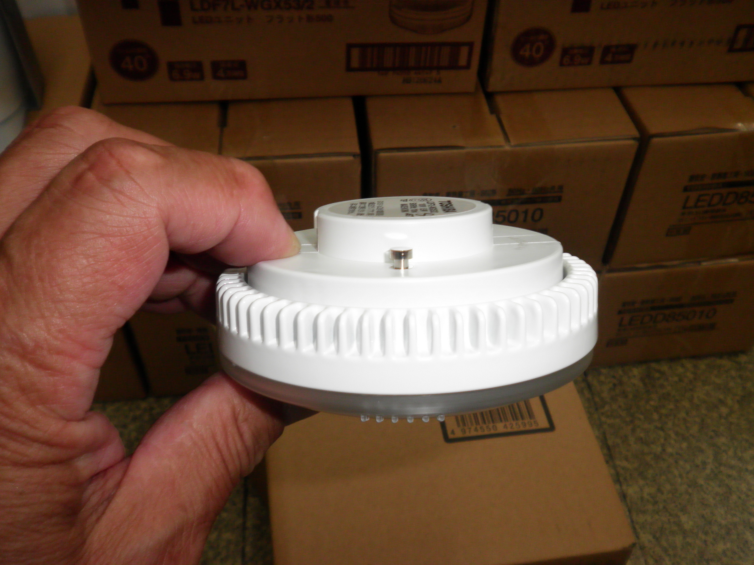 �A�g���d��@�Ȗ؉w�O�X