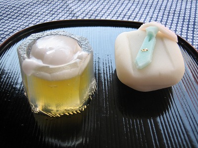 �A�g���d��@�Ȗ؉w�O�X