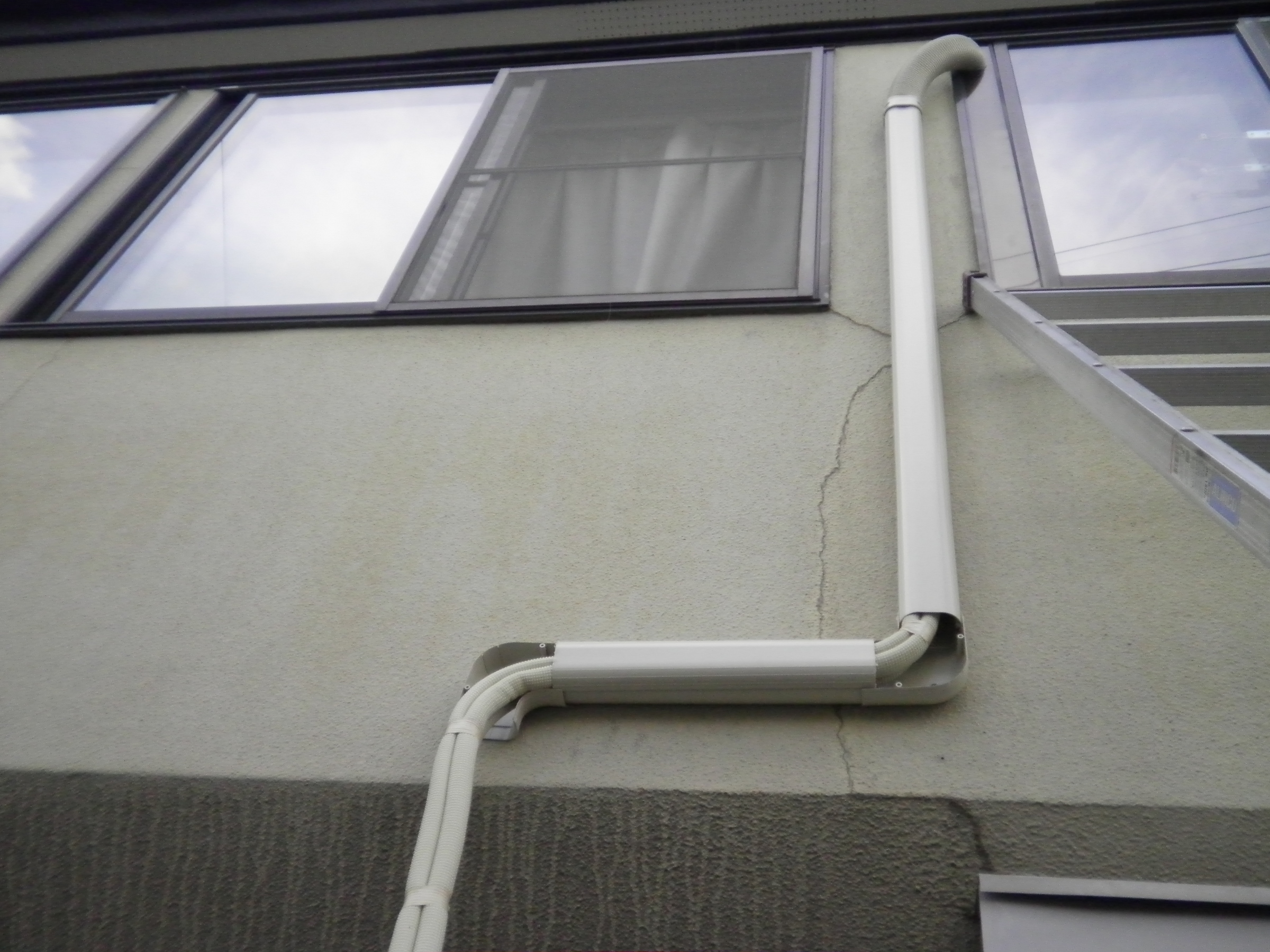 �A�g���d��@�Ȗ؉w�O�X