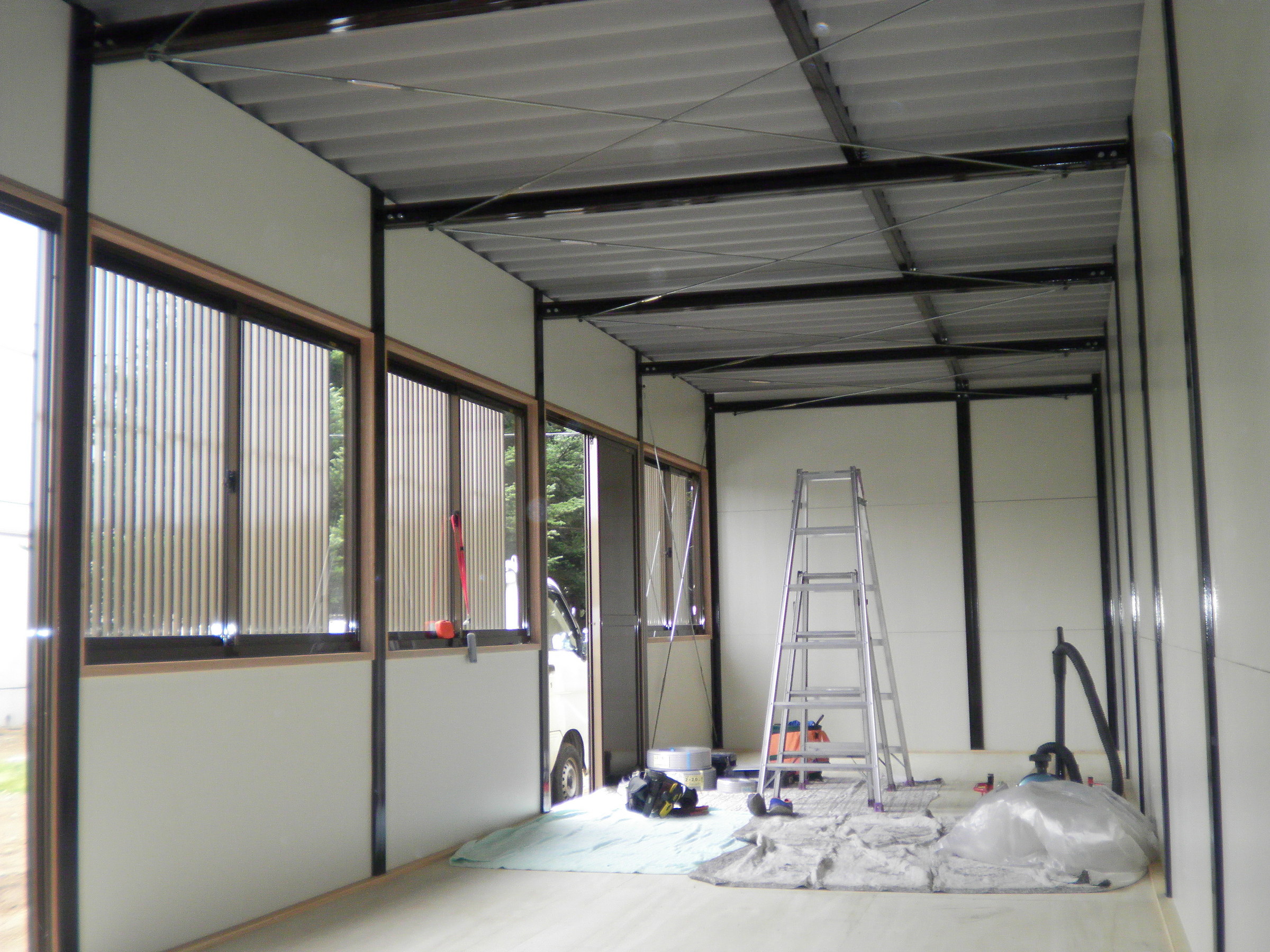 �A�g���d��@�Ȗ؉w�O�X