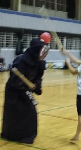 ��M�����N���F��