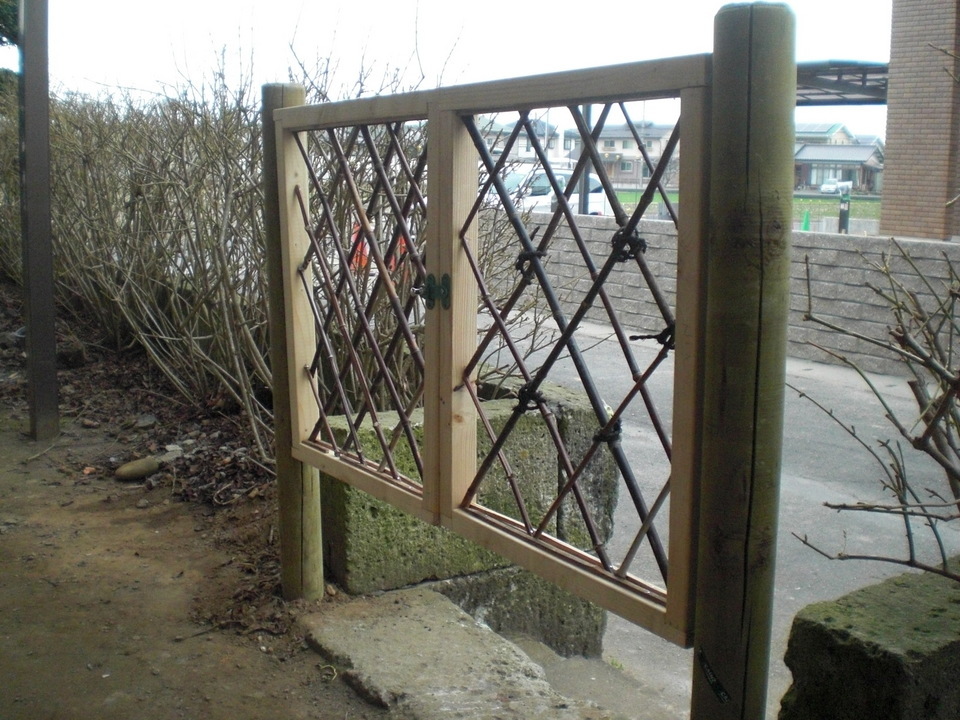 ��̉j���X �Ƃ��� ����~��~